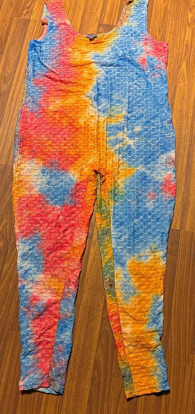 Rouge Collection Tie Dye Textured Honeycomb Pattern Sleeveless Jumpsuit